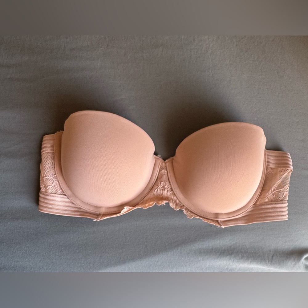 Maidenform Strapless Push-Up Bra in Light nude